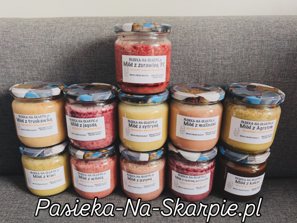 u nas Miody z owocami liofilizowanymi