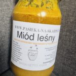 Zdjęcie przedstawia, Miód z pyłkiem pszczelim 10% z Psieka-Na-Skarpie.pl