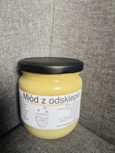 Miód odsklepinowy Pasieka Na Skarpie – naturalny miód z odsklepin bogaty w pyłek, propolis i wosk pszczeli